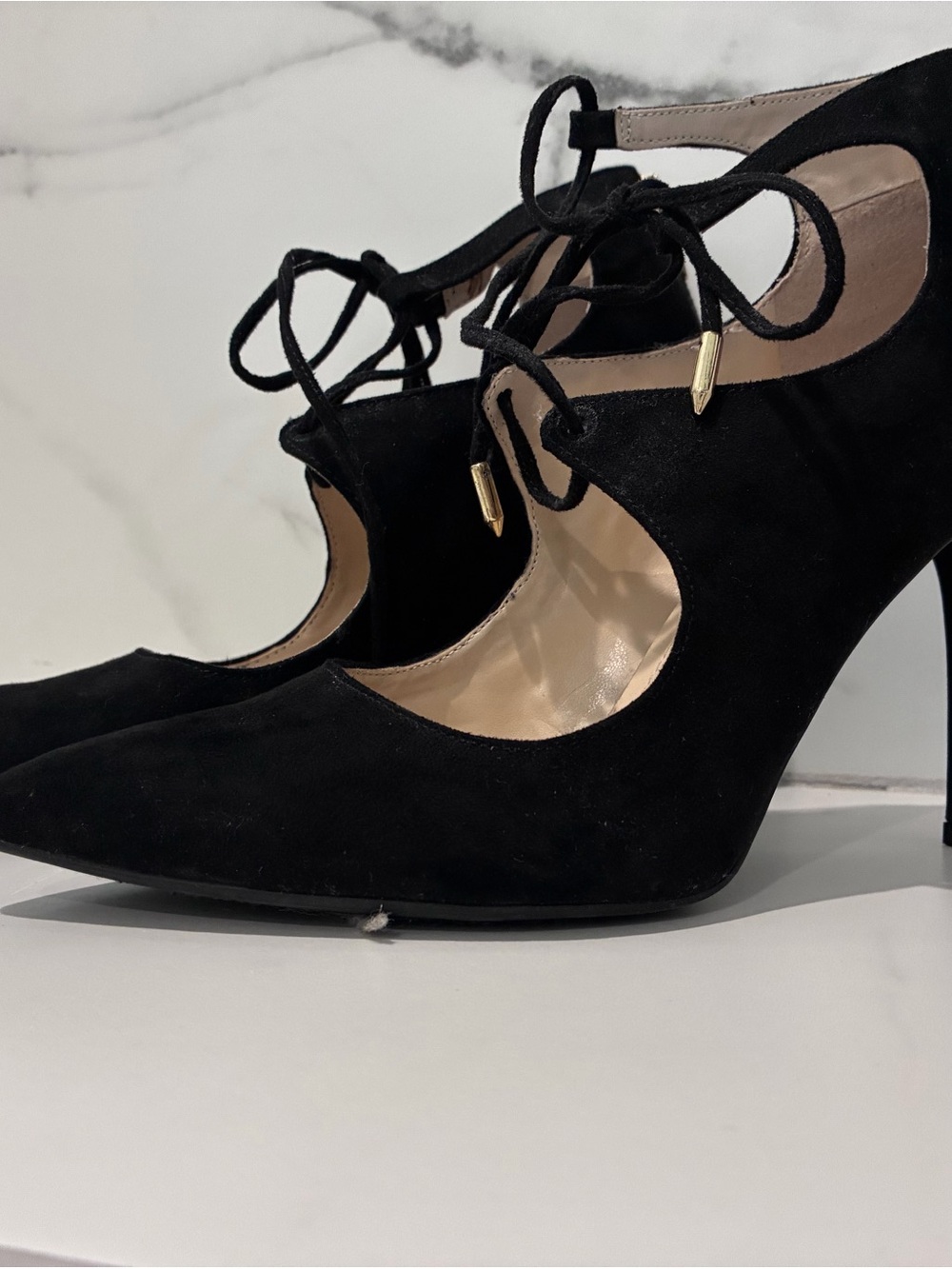 Marc Fisher Truthe Black Suede Lace Up Pointed Toe Cutout Pumps 8